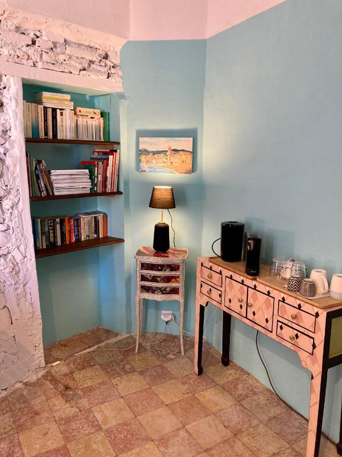 D'hotes Hyper Bed and breakfast
